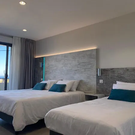 L'isula Marina ホテル