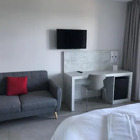 L'isula Marina ホテル 3*