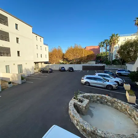 L'isula Marina LʼÎle-Rousse