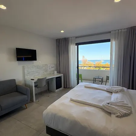 Hotel L'isula Marina 3*