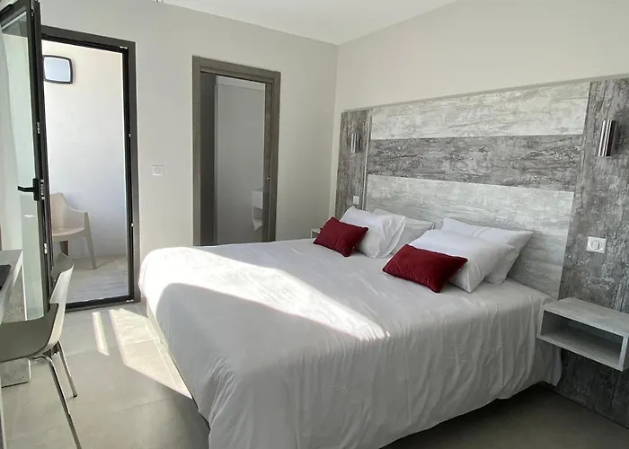 L'isula Marina 酒店 3*