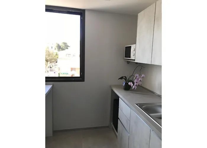 L'isula Marina LʼÎle-Rousse