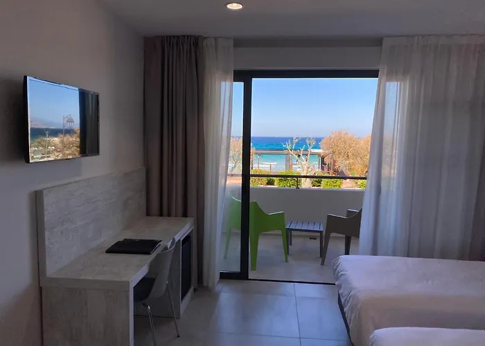 L'isula Marina LʼÎle-Rousse