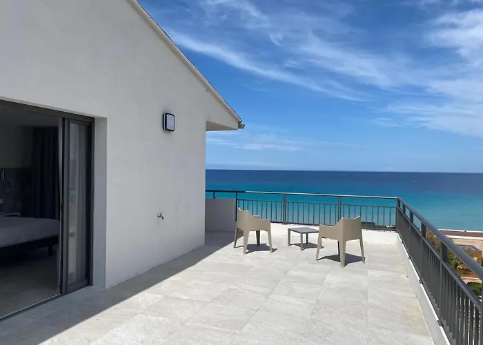 L'isula Marina 3* LʼÎle-Rousse