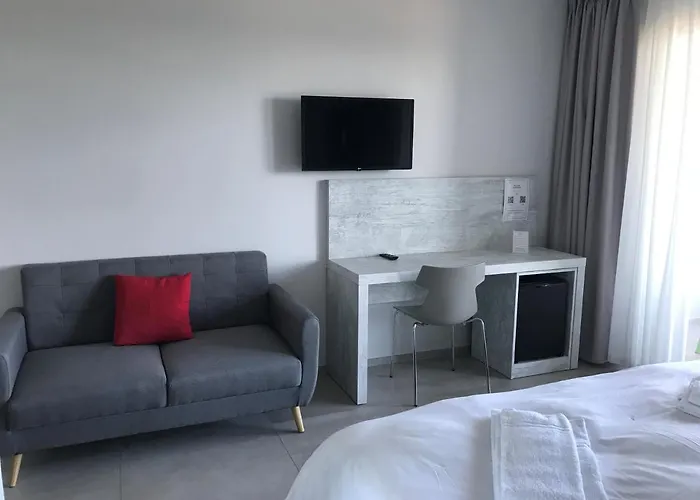 L'isula Marina 酒店 3*